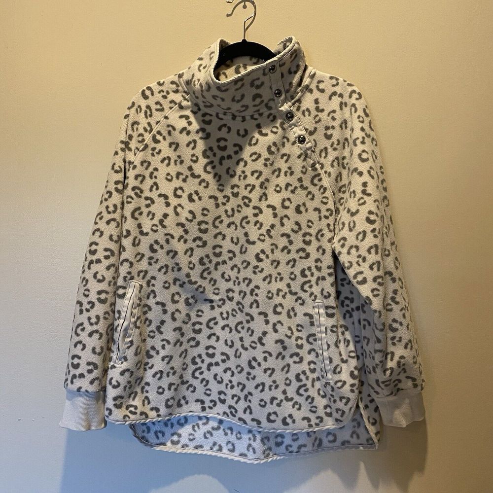 Green Tea Women's Long Sleeve Printed Fleece Top Leopard‎ Mock Neck Size XL